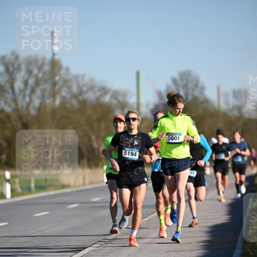 06.04.2025 - 44. Internationalen Wilhelmsburger Insellauf Dr. Thomas Lammeyer http://msf.ph/oto/7549680 06.04.2025 09:18:57 Laufen 5194, 5001, 99 meine-sportfotos.de