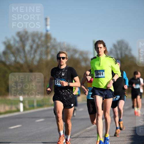06.04.2025 - 44. Internationalen Wilhelmsburger Insellauf Dr. Thomas Lammeyer http://msf.ph/oto/7549688 06.04.2025 09:18:58 Laufen 51, 5001 meine-sportfotos.de