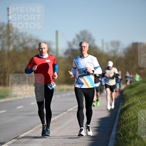 06.04.2025 - 44. Internationalen Wilhelmsburger Insellauf Dr. Thomas Lammeyer http://msf.ph/oto/7550322 06.04.2025 09:21:47 Laufen 3460, 4576 meine-sportfotos.de