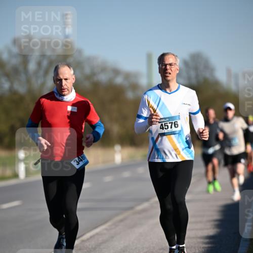 06.04.2025 - 44. Internationalen Wilhelmsburger Insellauf Dr. Thomas Lammeyer http://msf.ph/oto/7550334 06.04.2025 09:21:49 Laufen 3460, 4576 meine-sportfotos.de