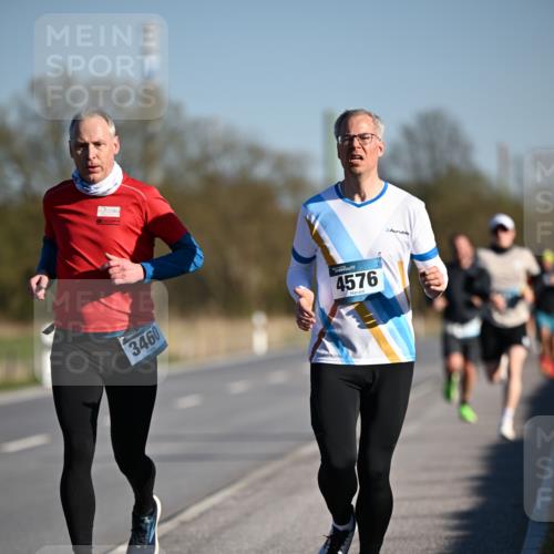 06.04.2025 - 44. Internationalen Wilhelmsburger Insellauf Dr. Thomas Lammeyer http://msf.ph/oto/7550336 06.04.2025 09:21:49 Laufen 3460, 4576 meine-sportfotos.de