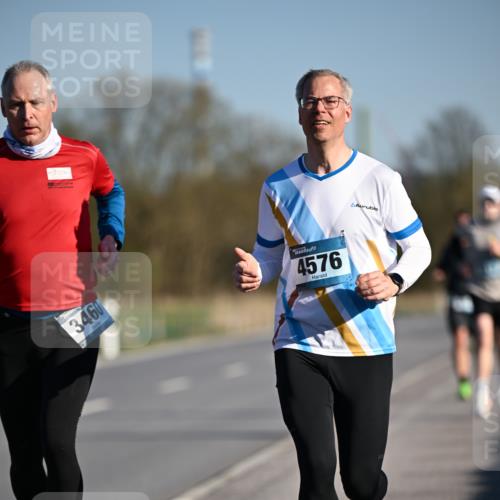 06.04.2025 - 44. Internationalen Wilhelmsburger Insellauf Dr. Thomas Lammeyer http://msf.ph/oto/7550343 06.04.2025 09:21:50 Laufen 3460, 4576 meine-sportfotos.de