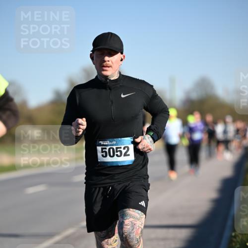 06.04.2025 - 44. Internationalen Wilhelmsburger Insellauf Dr. Thomas Lammeyer http://msf.ph/oto/7551443 06.04.2025 09:24:18 Laufen 5052, 7 meine-sportfotos.de
