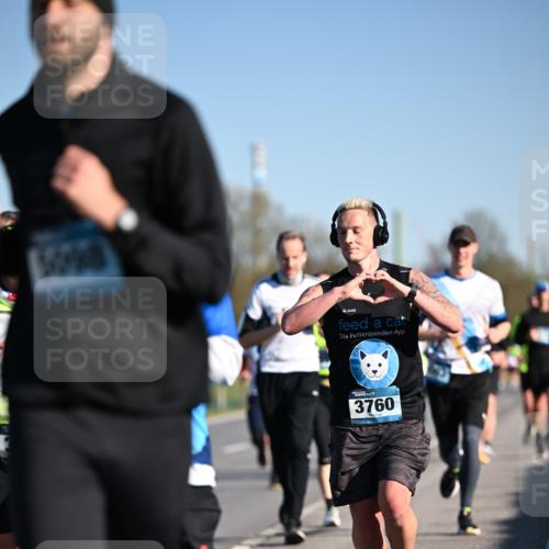 06.04.2025 - 44. Internationalen Wilhelmsburger Insellauf Dr. Thomas Lammeyer http://msf.ph/oto/7552854 06.04.2025 09:26:58 Laufen 50908, 3760 meine-sportfotos.de