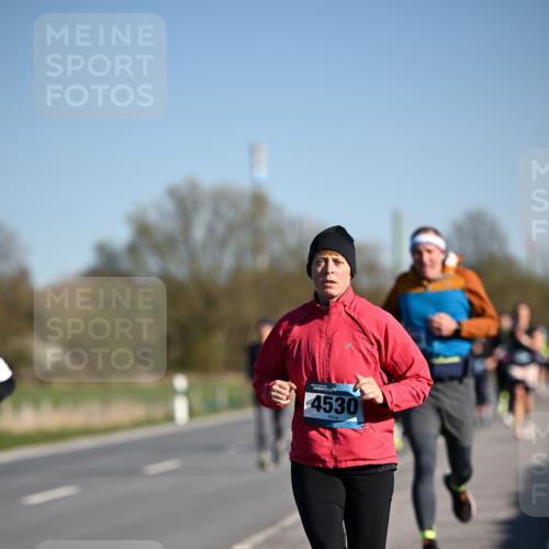 06.04.2025 - 44. Internationalen Wilhelmsburger Insellauf Dr. Thomas Lammeyer http://msf.ph/oto/7553067 06.04.2025 09:27:17 Laufen 4530 meine-sportfotos.de