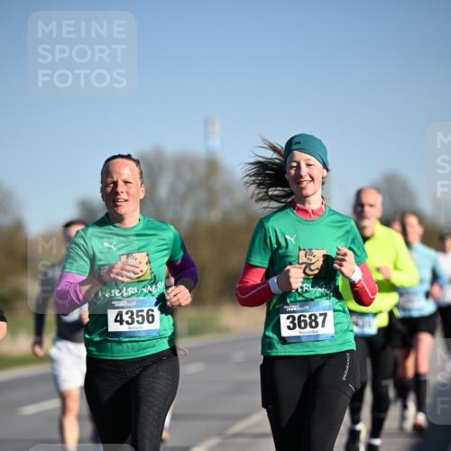 06.04.2025 - 44. Internationalen Wilhelmsburger Insellauf Dr. Thomas Lammeyer http://msf.ph/oto/7553244 06.04.2025 09:27:32 Laufen 4356, 3687 meine-sportfotos.de