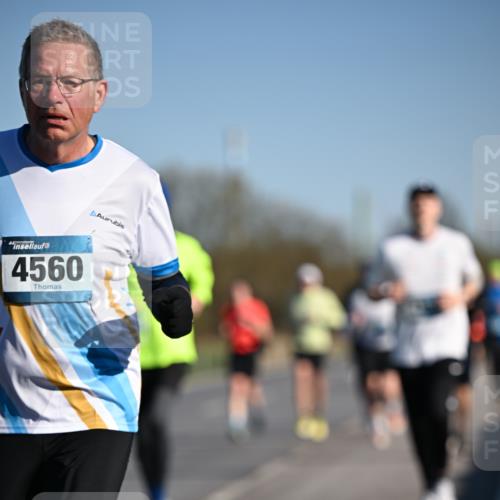 06.04.2025 - 44. Internationalen Wilhelmsburger Insellauf Dr. Thomas Lammeyer http://msf.ph/oto/7553311 06.04.2025 09:27:38 Laufen 4560 meine-sportfotos.de