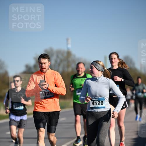 06.04.2025 - 44. Internationalen Wilhelmsburger Insellauf Dr. Thomas Lammeyer http://msf.ph/oto/7553484 06.04.2025 09:27:52 Laufen 4121, 4120 meine-sportfotos.de