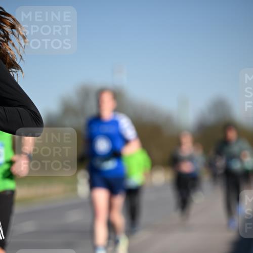 06.04.2025 - 44. Internationalen Wilhelmsburger Insellauf Dr. Thomas Lammeyer http://msf.ph/oto/7553524 06.04.2025 09:27:55 Laufen  meine-sportfotos.de