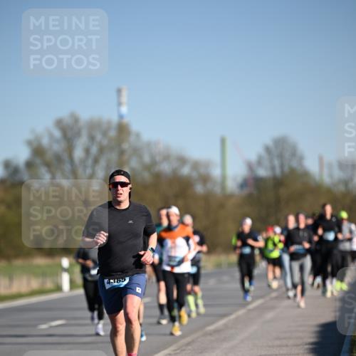 06.04.2025 - 44. Internationalen Wilhelmsburger Insellauf Dr. Thomas Lammeyer http://msf.ph/oto/7554066 06.04.2025 09:28:51 Laufen  meine-sportfotos.de