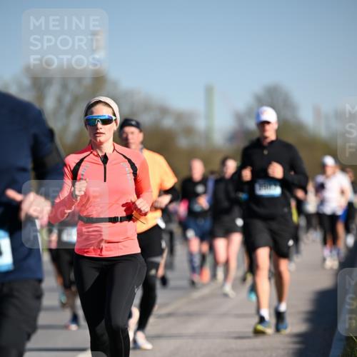 06.04.2025 - 44. Internationalen Wilhelmsburger Insellauf Dr. Thomas Lammeyer http://msf.ph/oto/7554188 06.04.2025 09:29:08 Laufen  meine-sportfotos.de