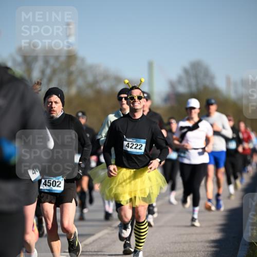 06.04.2025 - 44. Internationalen Wilhelmsburger Insellauf Dr. Thomas Lammeyer http://msf.ph/oto/7554249 06.04.2025 09:29:14 Laufen 4502, 4222 meine-sportfotos.de