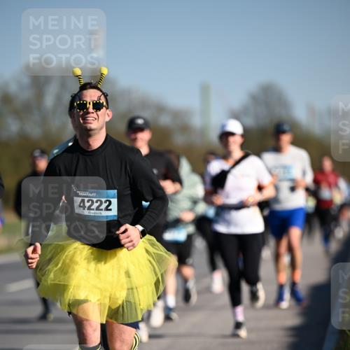 06.04.2025 - 44. Internationalen Wilhelmsburger Insellauf Dr. Thomas Lammeyer http://msf.ph/oto/7554278 06.04.2025 09:29:16 Laufen 4222 meine-sportfotos.de