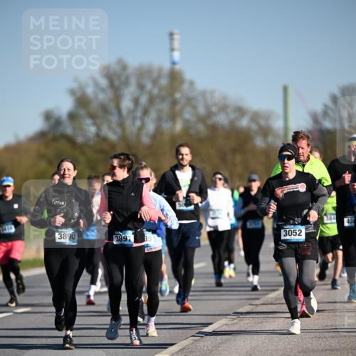 06.04.2025 - 44. Internationalen Wilhelmsburger Insellauf Dr. Thomas Lammeyer http://msf.ph/oto/7554669 06.04.2025 09:29:57 Laufen 16, 1410, 3890, 3891, 39, 50, 3052, 384, 438 meine-sportfotos.de