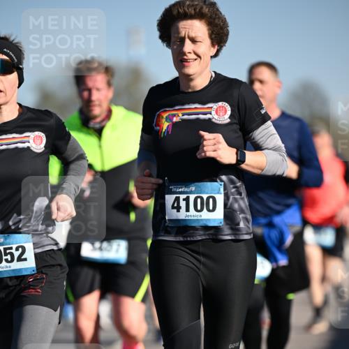 06.04.2025 - 44. Internationalen Wilhelmsburger Insellauf Dr. Thomas Lammeyer http://msf.ph/oto/7554721 06.04.2025 09:30:02 Laufen 052, 4100 meine-sportfotos.de