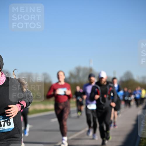 06.04.2025 - 44. Internationalen Wilhelmsburger Insellauf Dr. Thomas Lammeyer http://msf.ph/oto/7554953 06.04.2025 09:30:23 Laufen 376 meine-sportfotos.de