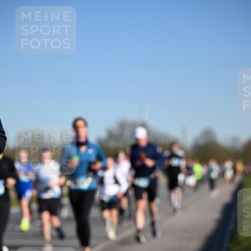 06.04.2025 - 44. Internationalen Wilhelmsburger Insellauf Dr. Thomas Lammeyer http://msf.ph/oto/7555217 06.04.2025 09:30:46 Laufen  meine-sportfotos.de