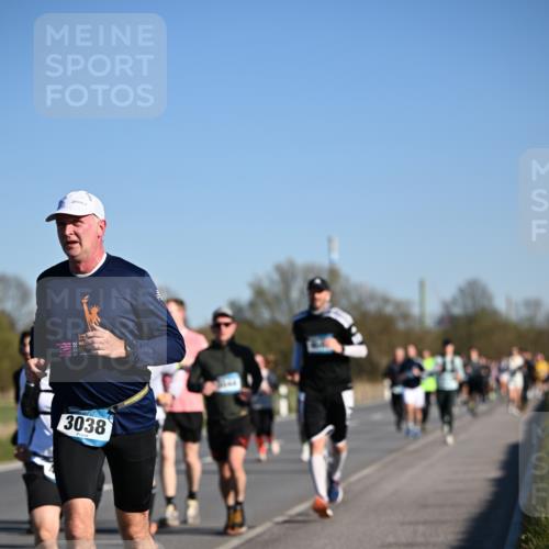 06.04.2025 - 44. Internationalen Wilhelmsburger Insellauf Dr. Thomas Lammeyer http://msf.ph/oto/7555239 06.04.2025 09:30:49 Laufen 3038 meine-sportfotos.de