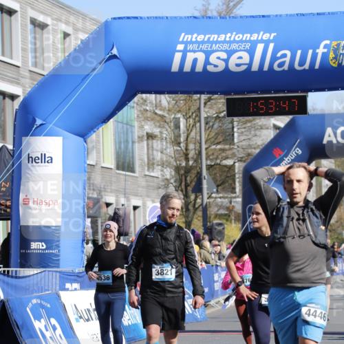 06.04.2025 - 44. Internationalen Wilhelmsburger Insellauf A. Gomolzig http://msf.ph/oto/7555397 06.04.2025 10:43:45 Ziel 3735, 3821, 3924, 4446, 4476, 4536 meine-sportfotos.de