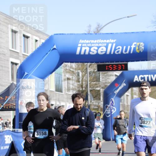 06.04.2025 - 44. Internationalen Wilhelmsburger Insellauf A. Gomolzig http://msf.ph/oto/7555405 06.04.2025 10:43:35 Ziel 3158, 3821, 3827, 4395, 4446 meine-sportfotos.de