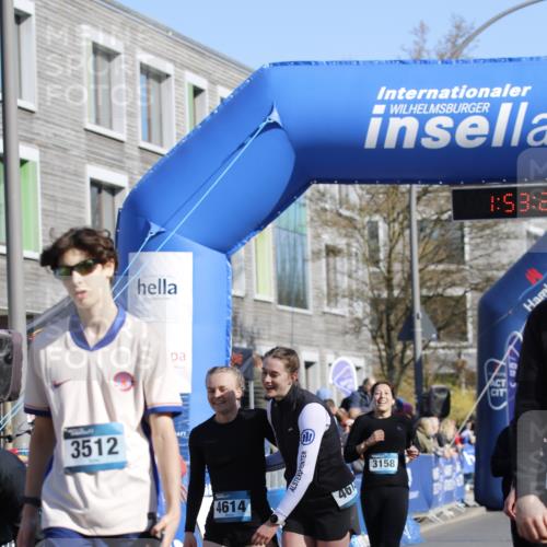 06.04.2025 - 44. Internationalen Wilhelmsburger Insellauf A. Gomolzig http://msf.ph/oto/7555415 06.04.2025 10:43:26 Ziel 3158, 3706, 3717, 3827, 4614 meine-sportfotos.de