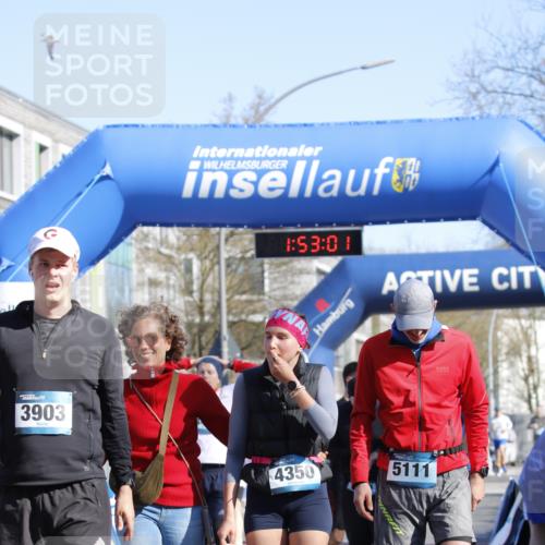 06.04.2025 - 44. Internationalen Wilhelmsburger Insellauf A. Gomolzig http://msf.ph/oto/7555427 06.04.2025 10:43:00 Ziel 3009, 3324, 4002, 4185, 4399, 4487, 4506 meine-sportfotos.de