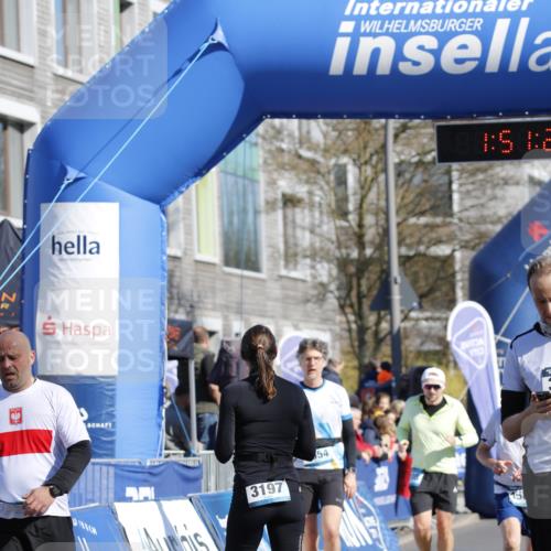 06.04.2025 - 44. Internationalen Wilhelmsburger Insellauf A. Gomolzig http://msf.ph/oto/7555510 06.04.2025 10:41:25 Ziel 3208, 4069, 4078, 4111, 4233, 4499, 4554, 4586 meine-sportfotos.de
