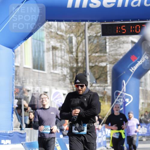 06.04.2025 - 44. Internationalen Wilhelmsburger Insellauf A. Gomolzig http://msf.ph/oto/7555534 06.04.2025 10:41:05 Ziel 3505, 4147, 4241, 4577, 5132 meine-sportfotos.de