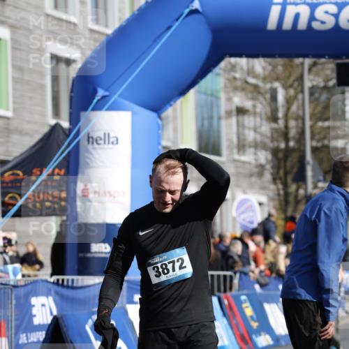 06.04.2025 - 44. Internationalen Wilhelmsburger Insellauf A. Gomolzig http://msf.ph/oto/7555603 06.04.2025 10:40:01 Ziel 3544, 3729, 3872, 3887, 4380 meine-sportfotos.de