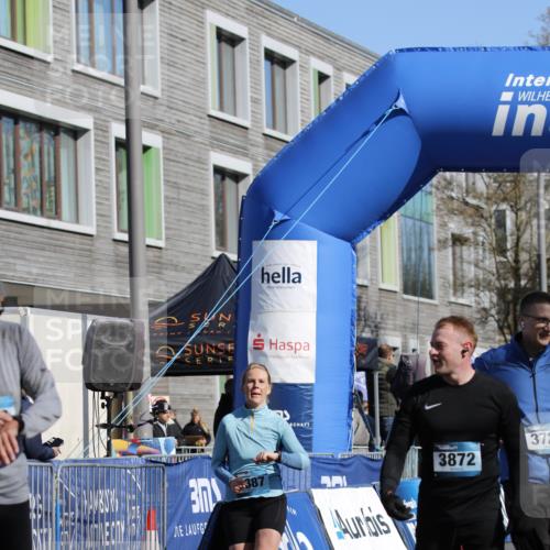 06.04.2025 - 44. Internationalen Wilhelmsburger Insellauf A. Gomolzig http://msf.ph/oto/7555608 06.04.2025 10:39:58 Ziel 3729, 3872, 3887, 4344 meine-sportfotos.de