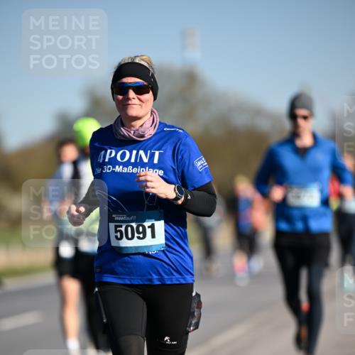 06.04.2025 - 44. Internationalen Wilhelmsburger Insellauf Dr. Thomas Lammeyer http://msf.ph/oto/7555609 06.04.2025 09:31:29 Laufen 3, 5091 meine-sportfotos.de
