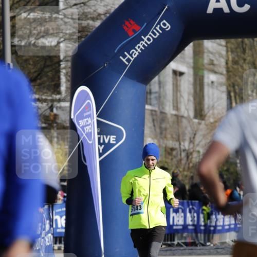 06.04.2025 - 44. Internationalen Wilhelmsburger Insellauf A. Gomolzig http://msf.ph/oto/7555733 06.04.2025 10:38:41 Ziel 3369, 3675, 3898, 4118, 4563 meine-sportfotos.de