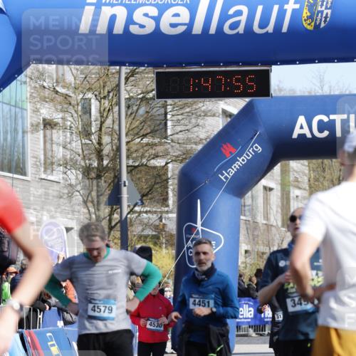 06.04.2025 - 44. Internationalen Wilhelmsburger Insellauf A. Gomolzig http://msf.ph/oto/7555768 06.04.2025 10:37:53 Ziel 3197, 3206, 3496, 4226, 4451, 4470, 4530, 4579 meine-sportfotos.de