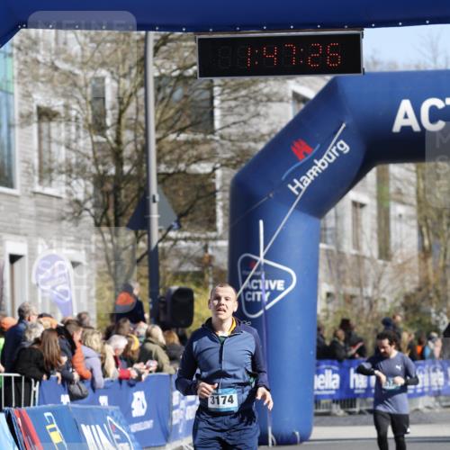 06.04.2025 - 44. Internationalen Wilhelmsburger Insellauf A. Gomolzig http://msf.ph/oto/7555813 06.04.2025 10:37:24 Ziel 3174, 4515 meine-sportfotos.de