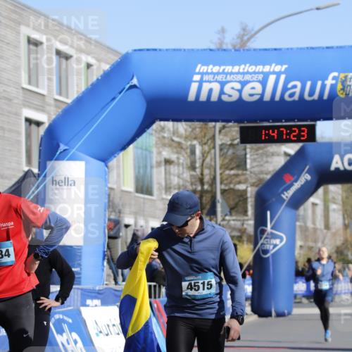 06.04.2025 - 44. Internationalen Wilhelmsburger Insellauf A. Gomolzig http://msf.ph/oto/7555816 06.04.2025 10:37:22 Ziel 4515 meine-sportfotos.de