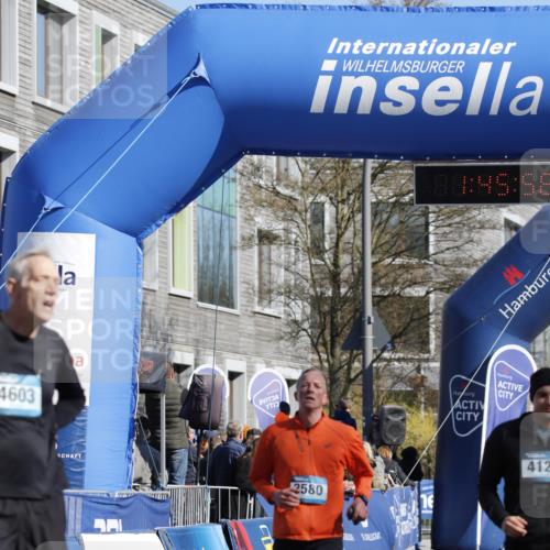06.04.2025 - 44. Internationalen Wilhelmsburger Insellauf A. Gomolzig http://msf.ph/oto/7555953 06.04.2025 10:35:56 Ziel 3580, 4124 meine-sportfotos.de