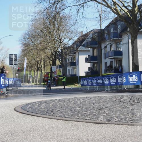 06.04.2025 - 44. Internationalen Wilhelmsburger Insellauf Luisa Fischer http://msf.ph/oto/7555992 06.04.2025 10:05:17 Ziel  meine-sportfotos.de