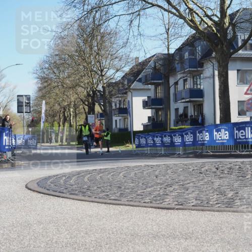 06.04.2025 - 44. Internationalen Wilhelmsburger Insellauf Luisa Fischer http://msf.ph/oto/7556004 06.04.2025 10:05:18 Ziel  meine-sportfotos.de
