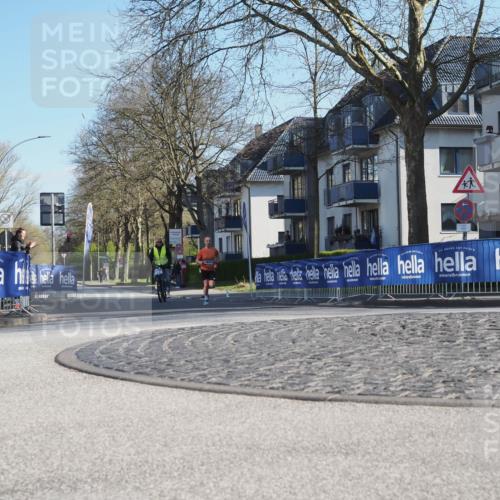 06.04.2025 - 44. Internationalen Wilhelmsburger Insellauf Luisa Fischer http://msf.ph/oto/7556014 06.04.2025 10:05:18 Ziel  meine-sportfotos.de
