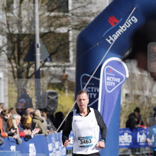 06.04.2025 - 44. Internationalen Wilhelmsburger Insellauf A. Gomolzig http://msf.ph/oto/7556021 06.04.2025 10:35:14 Ziel 3118, 3463 meine-sportfotos.de