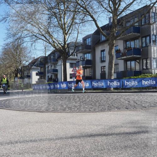 06.04.2025 - 44. Internationalen Wilhelmsburger Insellauf Luisa Fischer http://msf.ph/oto/7556068 06.04.2025 10:05:21 Ziel  meine-sportfotos.de