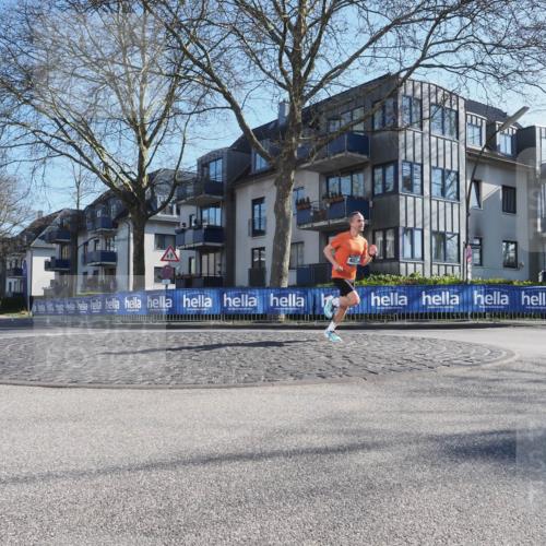 06.04.2025 - 44. Internationalen Wilhelmsburger Insellauf Luisa Fischer http://msf.ph/oto/7556087 06.04.2025 10:05:22 Ziel 402 meine-sportfotos.de