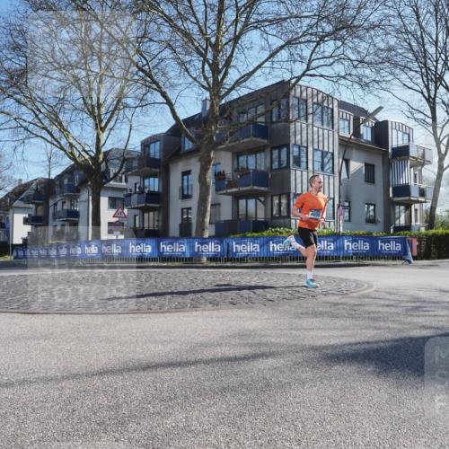 06.04.2025 - 44. Internationalen Wilhelmsburger Insellauf Luisa Fischer http://msf.ph/oto/7556091 06.04.2025 10:05:22 Ziel 4020 meine-sportfotos.de