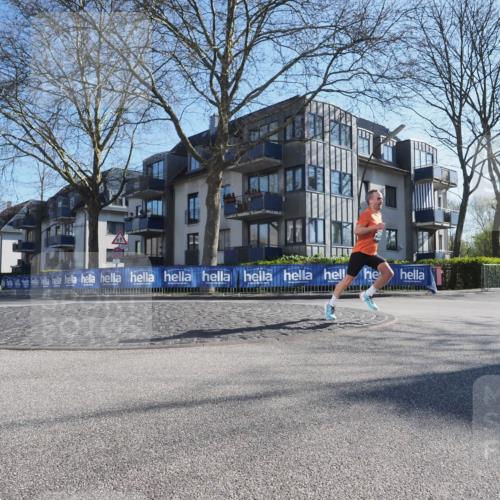06.04.2025 - 44. Internationalen Wilhelmsburger Insellauf Luisa Fischer http://msf.ph/oto/7556094 06.04.2025 10:05:22 Ziel  meine-sportfotos.de