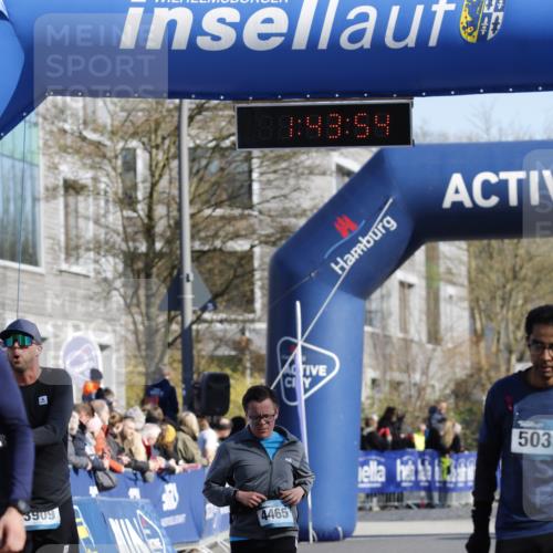 06.04.2025 - 44. Internationalen Wilhelmsburger Insellauf A. Gomolzig http://msf.ph/oto/7556144 06.04.2025 10:33:52 Ziel 3585, 3826, 3909, 4262, 4455, 4465, 5033 meine-sportfotos.de