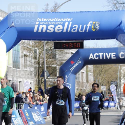 06.04.2025 - 44. Internationalen Wilhelmsburger Insellauf A. Gomolzig http://msf.ph/oto/7556150 06.04.2025 10:33:48 Ziel 3585, 3826, 4262, 4455, 5033 meine-sportfotos.de