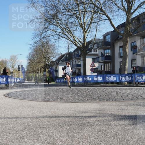 06.04.2025 - 44. Internationalen Wilhelmsburger Insellauf Luisa Fischer http://msf.ph/oto/7556177 06.04.2025 10:07:28 Ziel  meine-sportfotos.de
