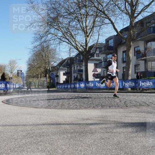 06.04.2025 - 44. Internationalen Wilhelmsburger Insellauf Luisa Fischer http://msf.ph/oto/7556198 06.04.2025 10:07:29 Ziel  meine-sportfotos.de