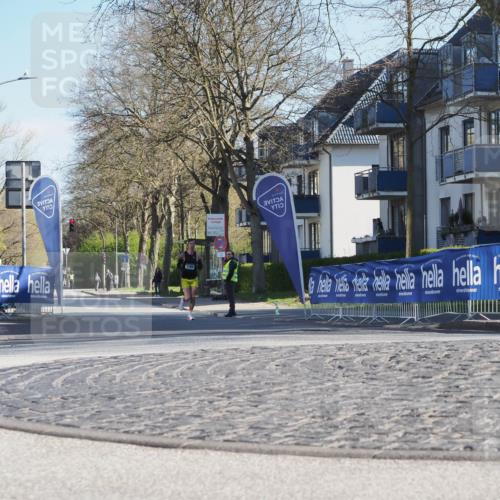 06.04.2025 - 44. Internationalen Wilhelmsburger Insellauf Luisa Fischer http://msf.ph/oto/7556216 06.04.2025 10:07:39 Ziel 3260 meine-sportfotos.de