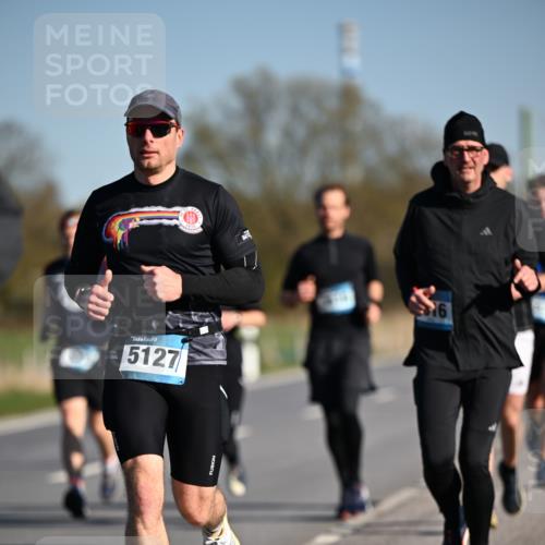 06.04.2025 - 44. Internationalen Wilhelmsburger Insellauf Dr. Thomas Lammeyer http://msf.ph/oto/7556220 06.04.2025 09:32:02 Laufen 5127, 9816 meine-sportfotos.de